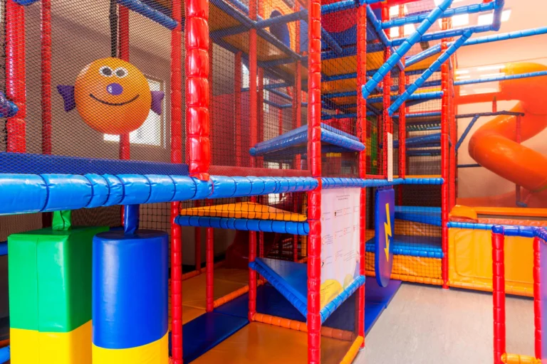 dxbms-kids-club-4183-hor-clsc